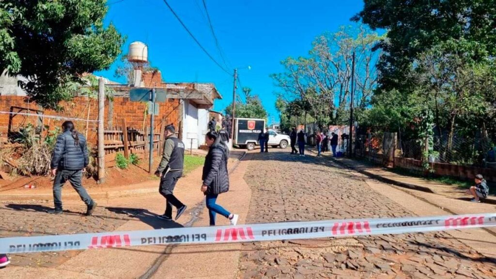 Asesinó a machetazos a sus hijos, hirió a su esposa embarazada y se suicidó