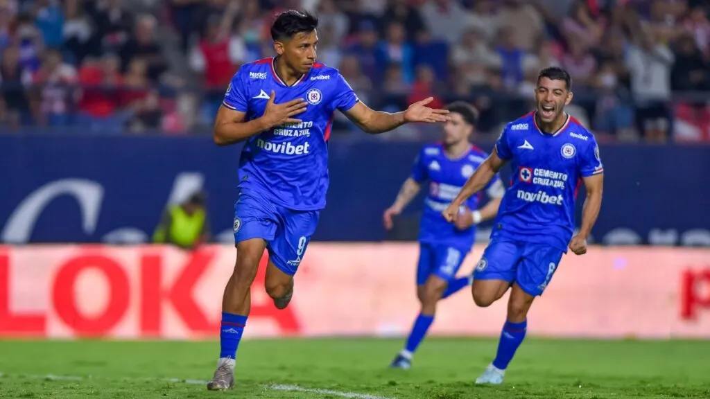 Cruz Azul sufre, pero logra el triunfo en San Luis.