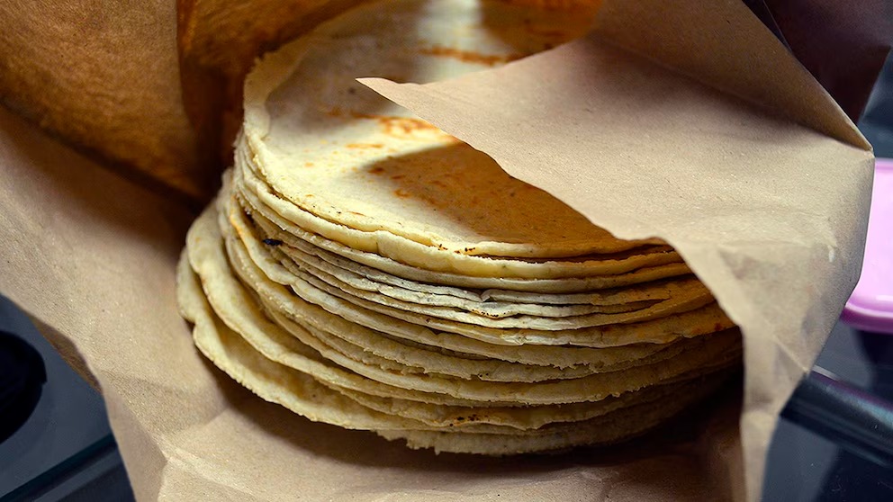 Precio de la tortilla aumenta en México: Sube hasta 2 pesos por kilo