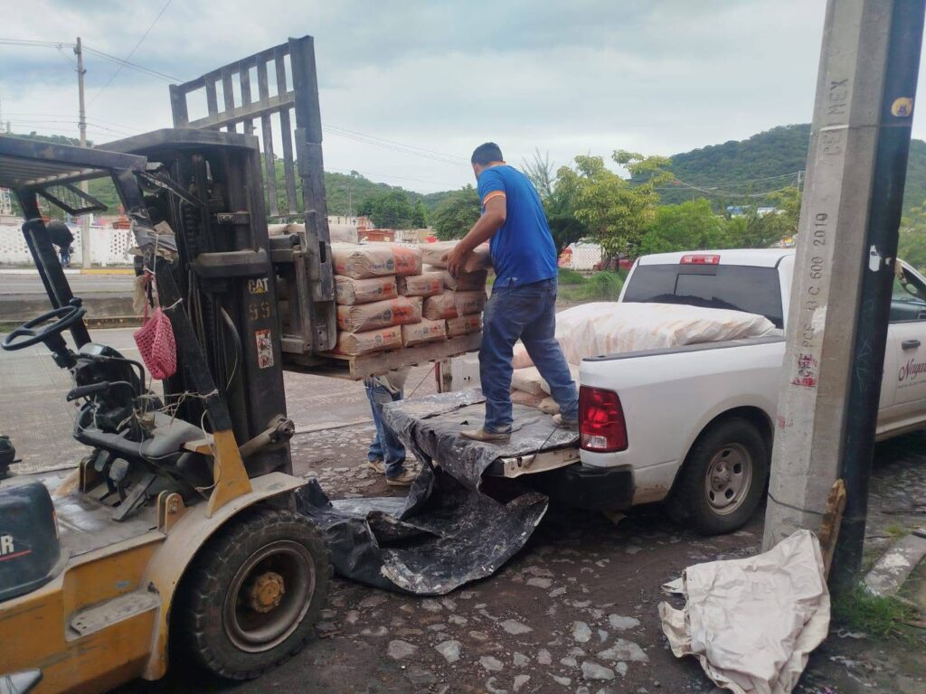 Gobierno de Nayarit apoya a reconstruir su hogar a familia afectada por explosión en Cañada del Tabaco