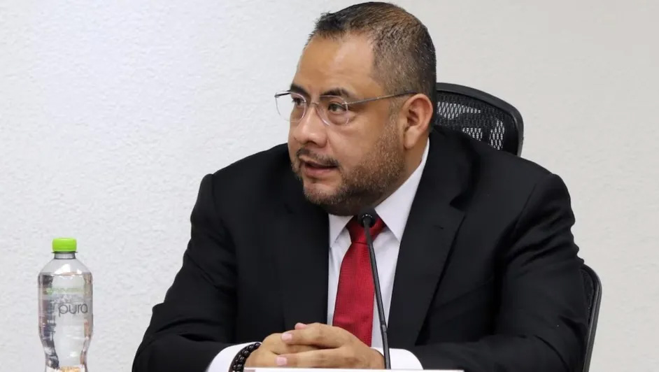 Omar Reyes asume titularidad de la Unidad de Inteligencia Financiera