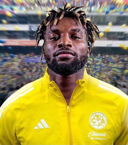 Madrugaron al América; se hizo oficial la llegada de Saint-Maximin desde Europa.