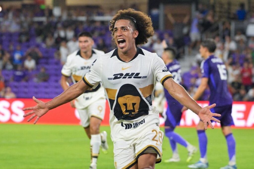 Carrasquilla brilla y mantiene a Pumas con ilusión en la Leagues Cup
