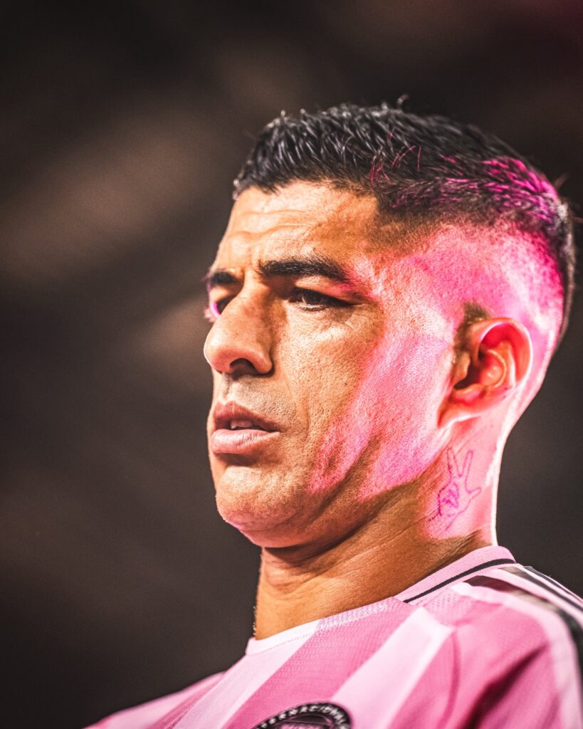 Suárez perdió la cabeza; otra vez tras perder una final.