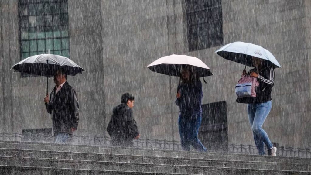 Tormenta tropical ‘Ivo’ se disipa mar adentro, pero deja lluvias intensas en varios estados