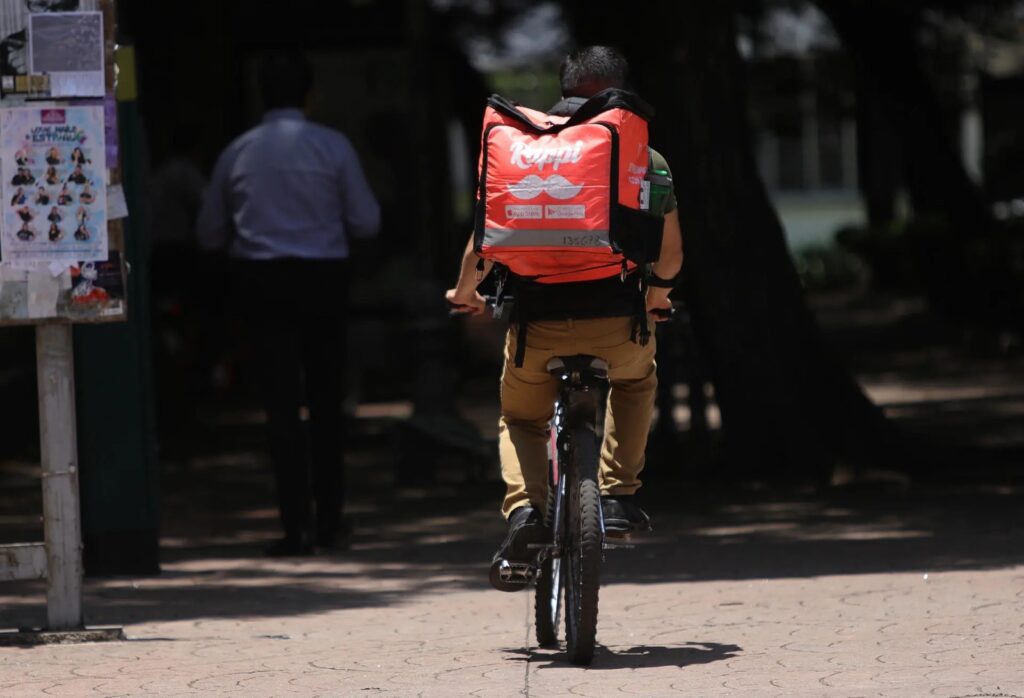 IMSS inicia afiliación de trabajadores de plataformas digitales