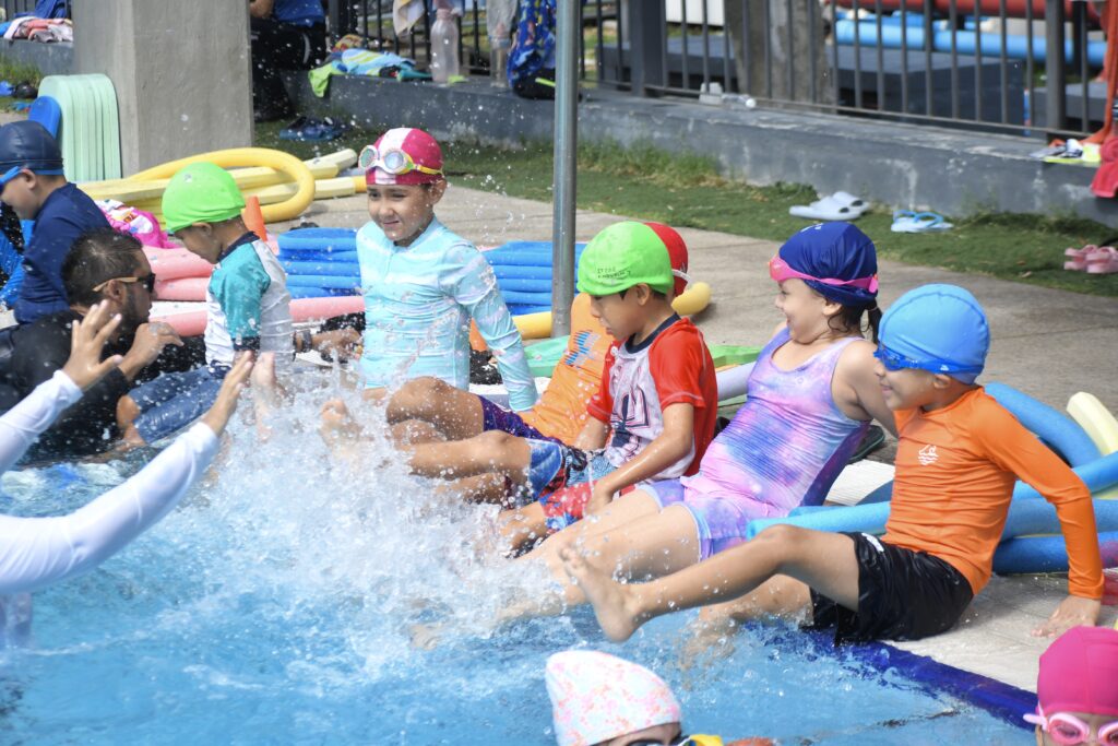 Más de 5 mil niñas, niños y jóvenes participaron en los Cursos de Verano  del CODE