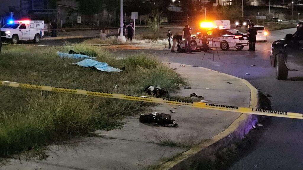 Pareja muere en accidente de motocicleta en Chihuahua