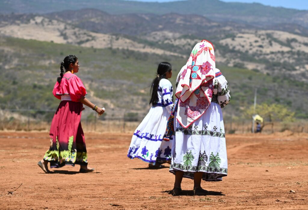 Wixárikas de Durango incluidos en plan federal de restitución de tierras a pueblos originarios: Sedatu