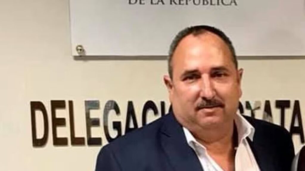 Explota el vehículo del fiscal de Tamaulipas con su titular adentro y fallece