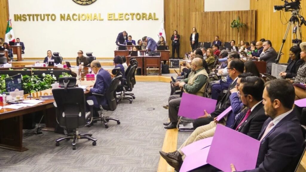 INE aprueba solicitar 25 mil 948 mdp para 2026