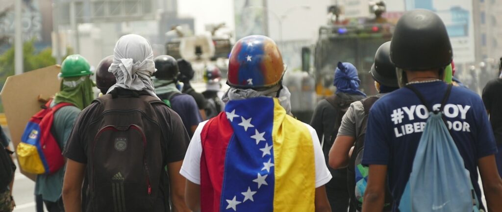 Venezuela intensifica el reclutamiento civil ante presencia militar de EE. UU. en el Caribe