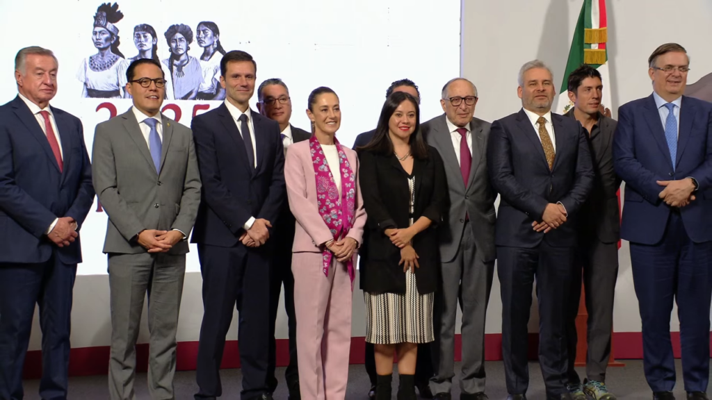 Gobierno anuncian inversión de 12 mil millones de pesos para el sector farmacéutico en México