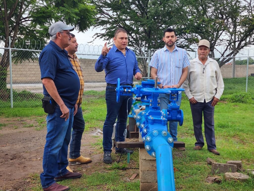 Inauguran pozo de agua “El Milagro” en Huaxtla, El Arenal