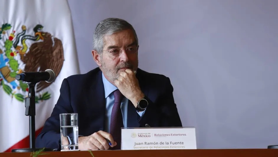 SRE anuncia impulso a asistencia consular de mexicanos en EU