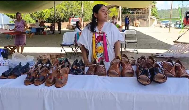 VIDEO: Adidas se disculpa con artesanos de Oaxaca por apropiación cultural