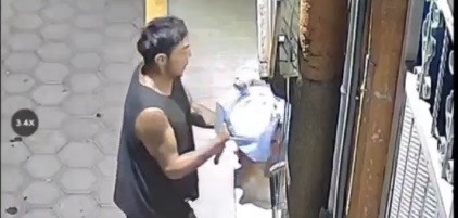 VIDEO: Roban niño Dios de una capilla y vecinos exigen justicia