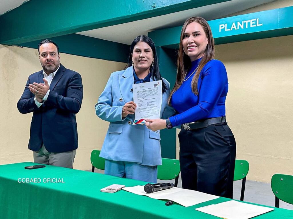 Sandra Montenegro, nueva directora del COBAED Plantel #10 en Santiago Papasquiaro