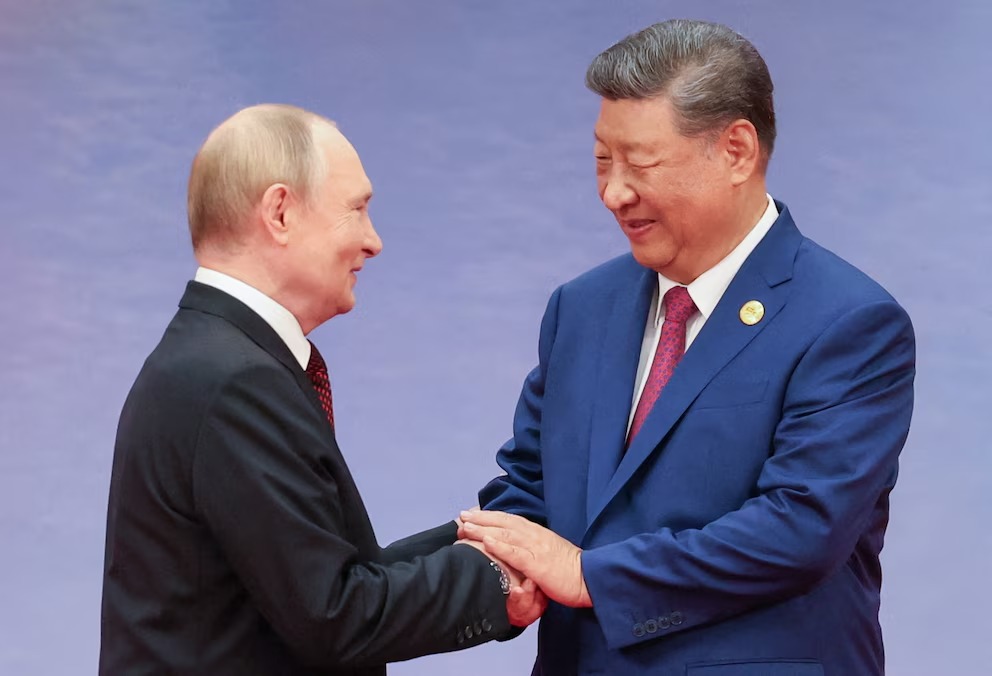 Putin se reunió con Xi Jinping y le informó sobre las conversaciones que mantuvo con Trump