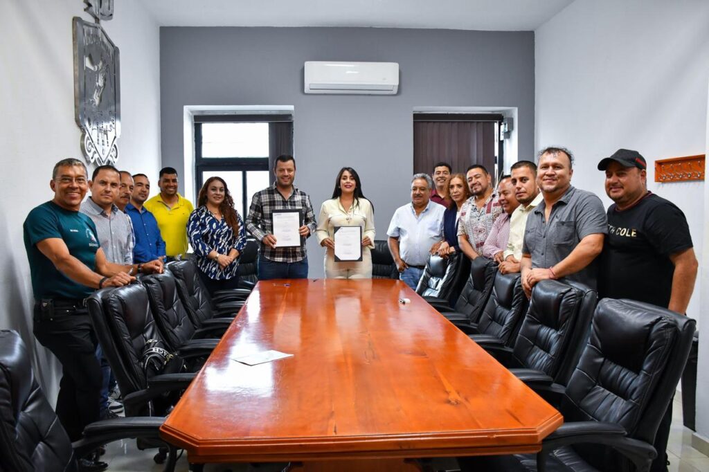 Avanza transición en Santiago Papasquiaro con compromiso y orden