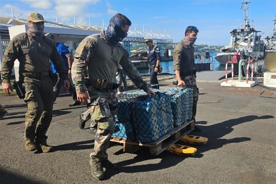 Autoridades francesas interceptan 1.8 toneladas de drogas mexicanas