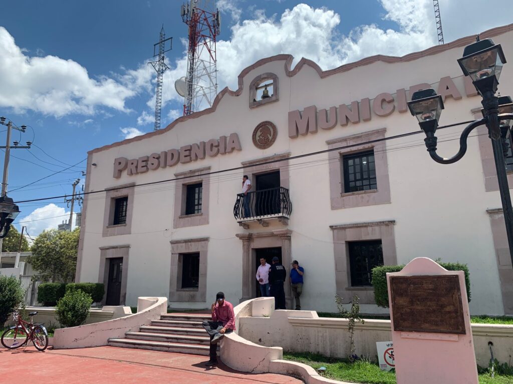 Avanza proceso de entrega recepción en Pueblo Nuevo