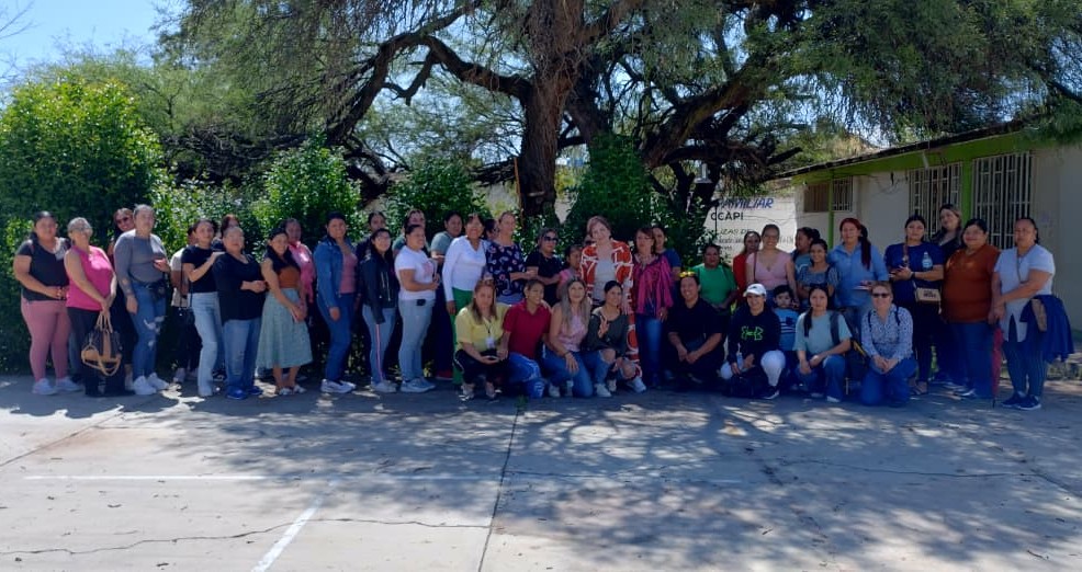 Más de 50 mujeres participan en curso de gelatinas y postres
