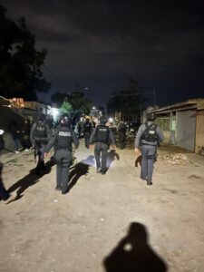 Mujer y menores detiene el operativo Dragón