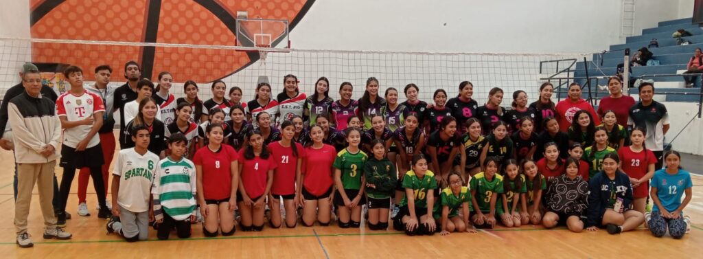 Buenos resultados en evento de voleibol en el IED.