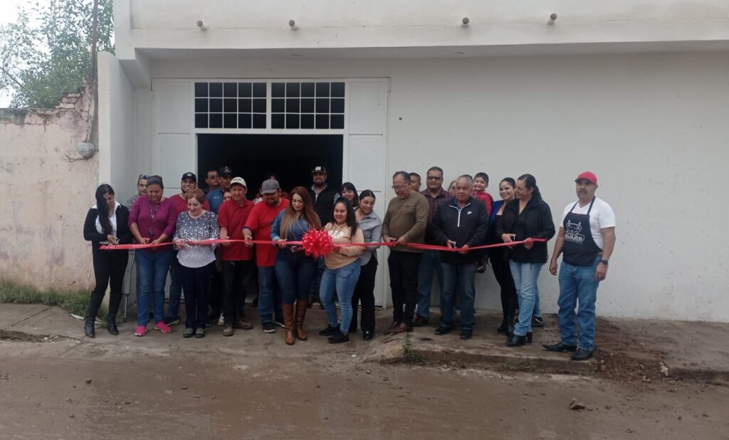 Inauguran comedor comunitario y velatorio municipal de Vicente Guerrero