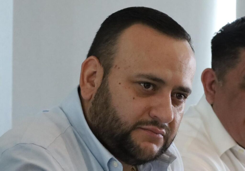 Respalda Arturo Medina a Alito Moreno ante agresiones de Noroña.