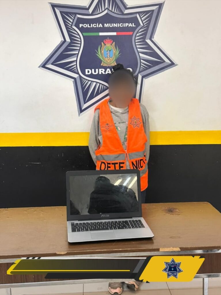 Mujer detenida por robar una computadora