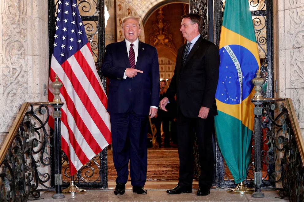 EU critica arresto domiciliario a Bolsonaro y alerta por amenazas a la democracia