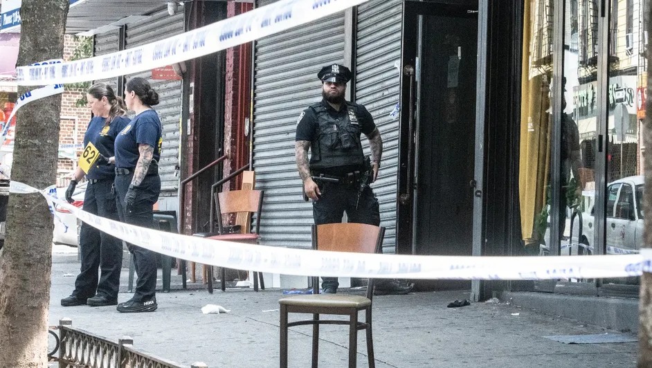 Tiroteo deja 3 muertos y 9 heridos en Nueva York