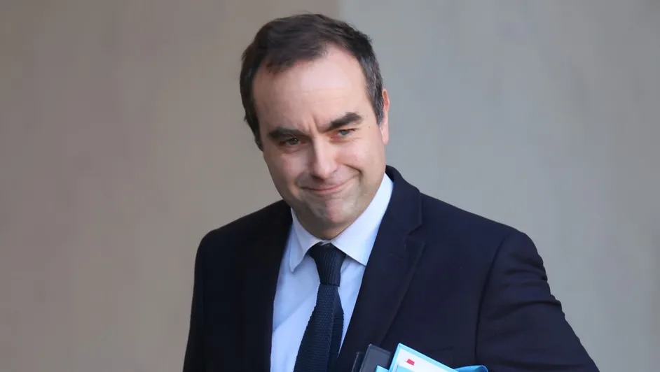Macron nombra a Sébastien Lecornu como nuevo primer ministro de Francia