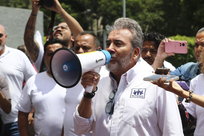 Trabajadores de la Rectoría General de la UdeG exigen respeto y un ambiente de paz