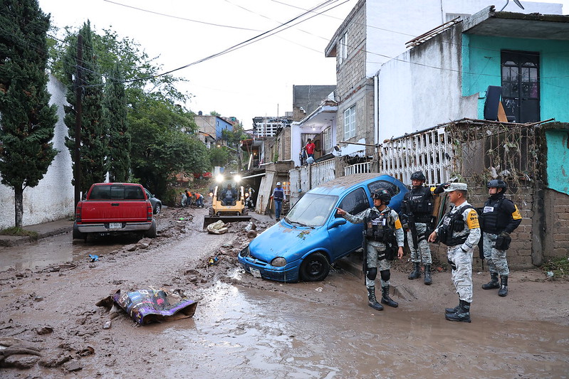 Frangie  garantiza apoyo total a familias afectadas por las lluvias en Zapopan