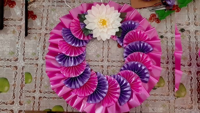 Invitan a talleres de elaboración de coronas para celebrar el Día de Muertos