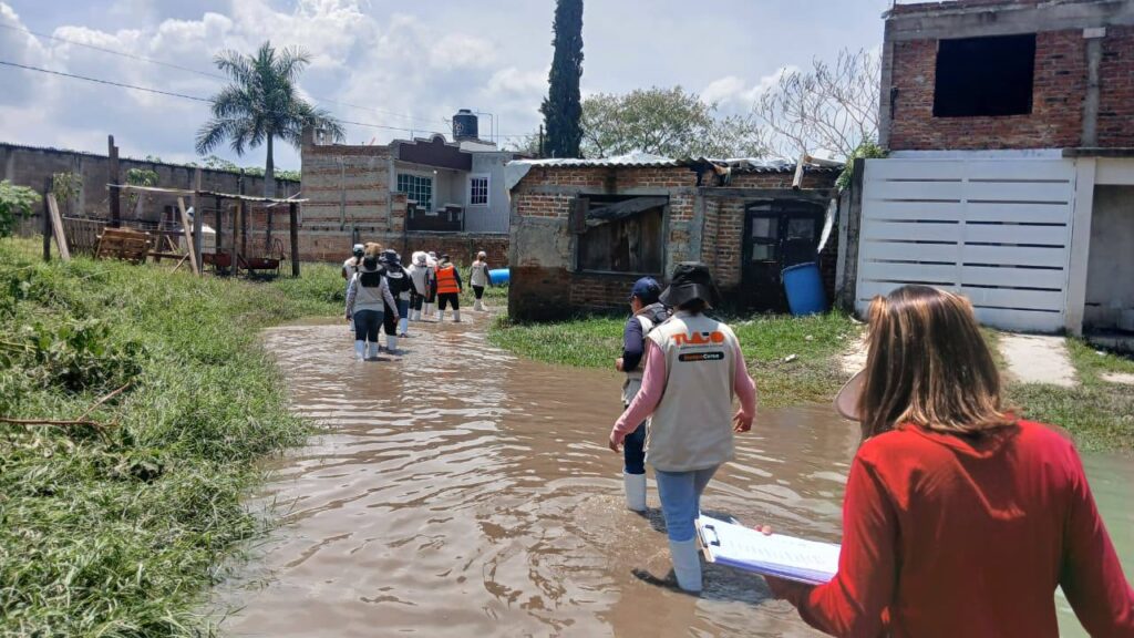 Gobierno de Jalisco activa apoyos para familias afectadas por lluvias en Adolf Horn