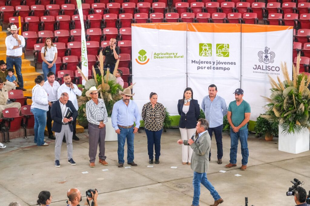 Entregan más de 46.2 mdp para fortalecer el campo y la sostenibilidad