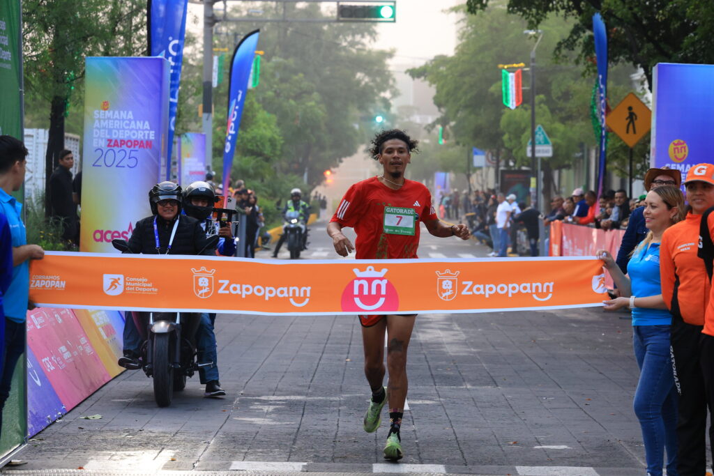 Cinco mil atletas corren la Carrera por la Independencia 2025