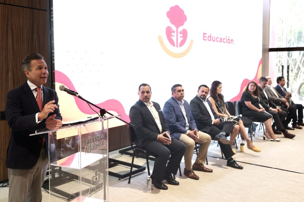 Pablo Lemus presenta la Estrategia de Educación Media Superior al estilo Jalisco