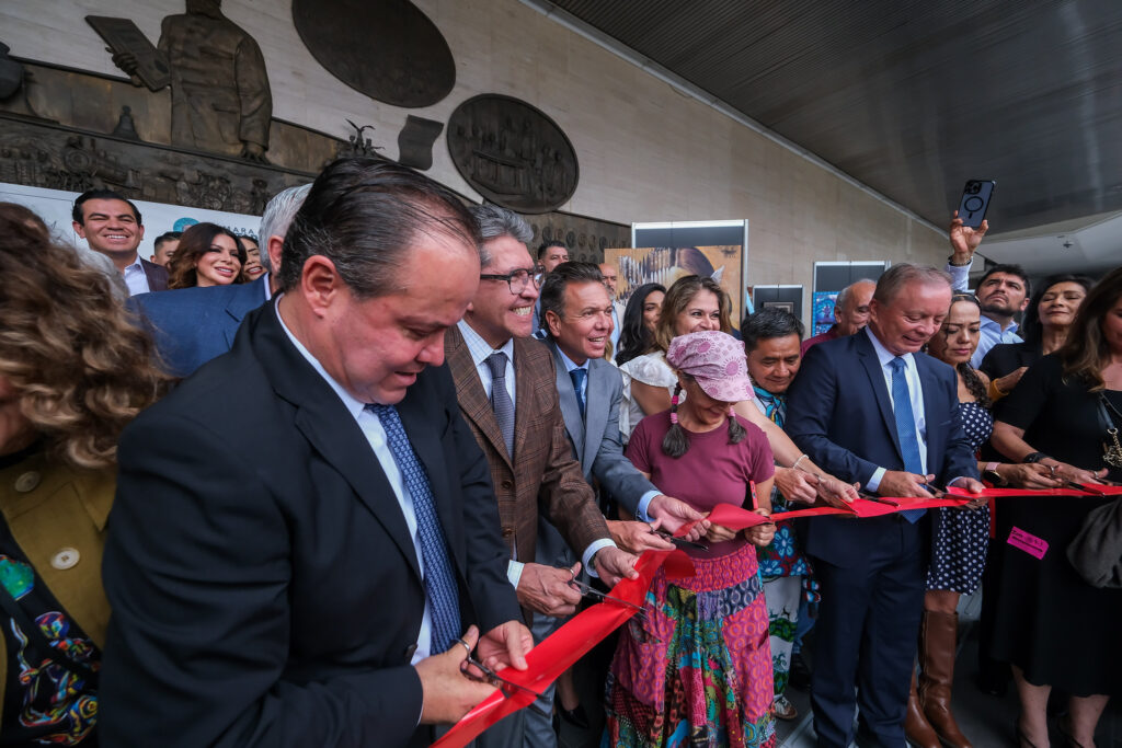 Inaugura Pablo Lemus exposición “Los Grandes Maestros de Jalisco” en San Lázaro
