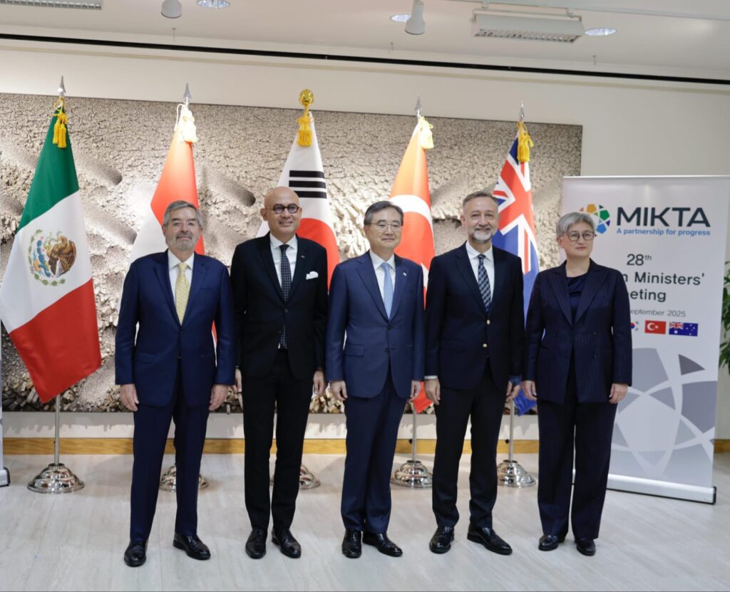 México impulsa ‘Jóvenes Construyendo el Futuro ‘ y reforma de la ONU en MIKTA