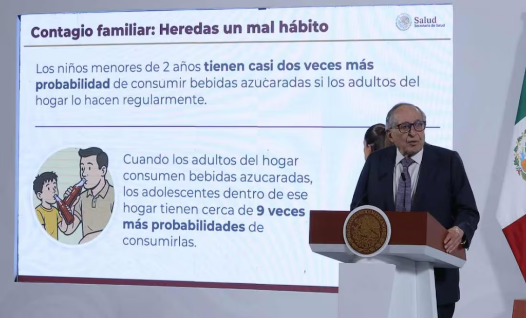 Secretaría de Salud refuerza llamado para eliminar consumo de refrescos en menores