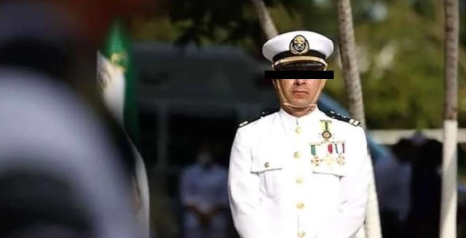 Detienen a excomandante de la Zona Naval de Puerto Vallarta por presunto huachicol fiscal