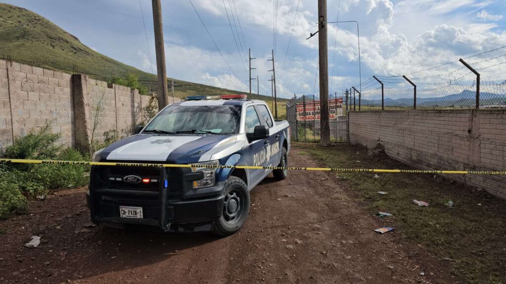 Hallan a hombre sin vida dentro de un contenedor de basura en Chihuahua