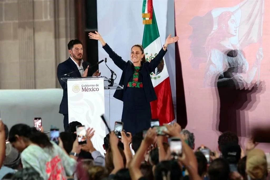 Sheinbaum anuncia obras del tren Saltillo-Nuevo Laredo y destaca programas sociales en Monterrey
