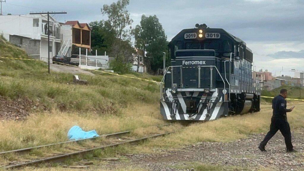 Hombre muere arrollado por tren