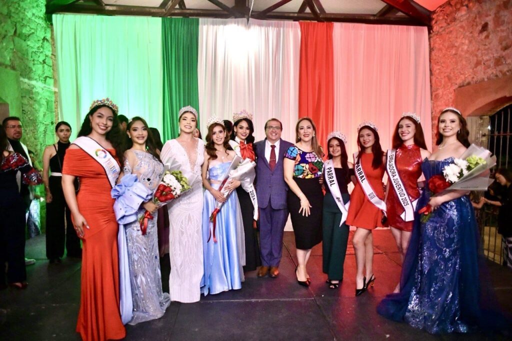 Fátima Gómez es coronada como Señorita Patria 2025